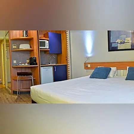 Art Paris Est Lejlighedshotel Pantin