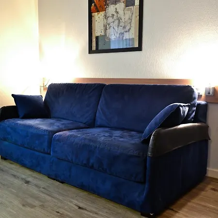 Art Paris Est Aparthotel 3*