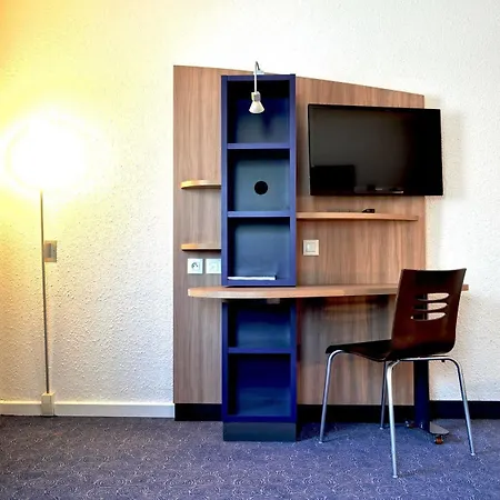 Art Paris Est Lejlighedshotel Pantin