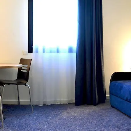 Art Paris Est Lejlighedshotel Pantin