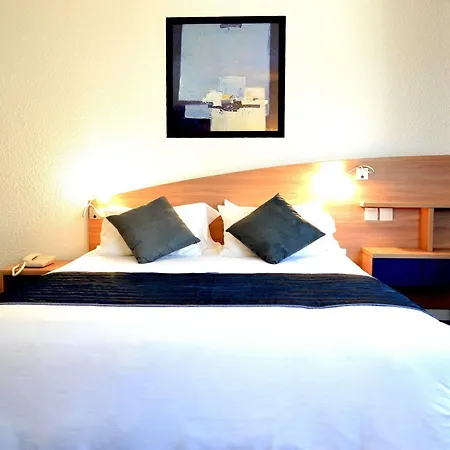 Art Paris Est Apart Otel Pantin