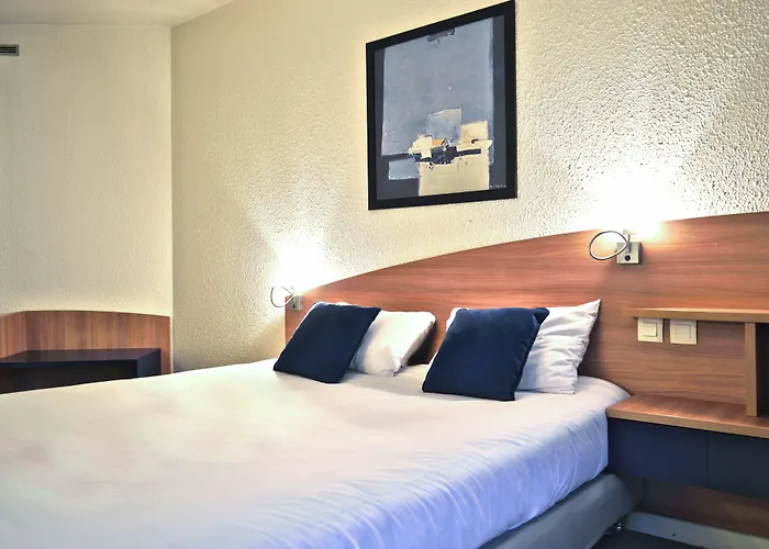 Art Paris Est 3* 펜틴